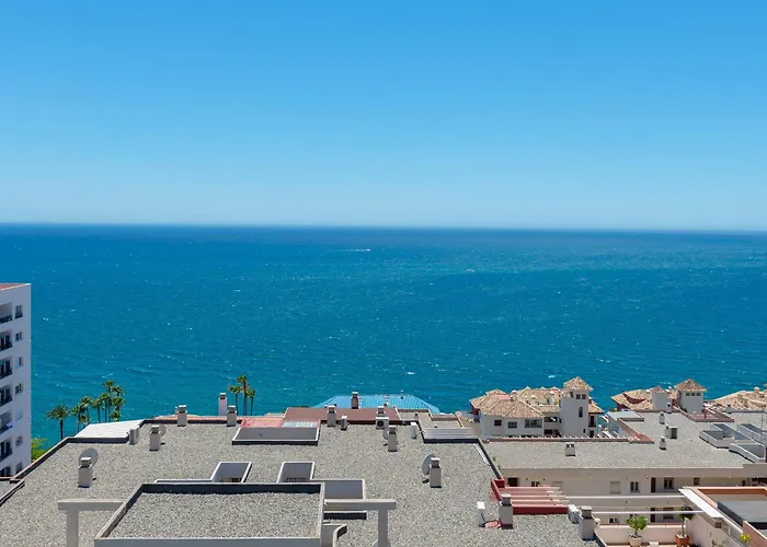 Luxury 4Bdr Penthouse With Sea Views