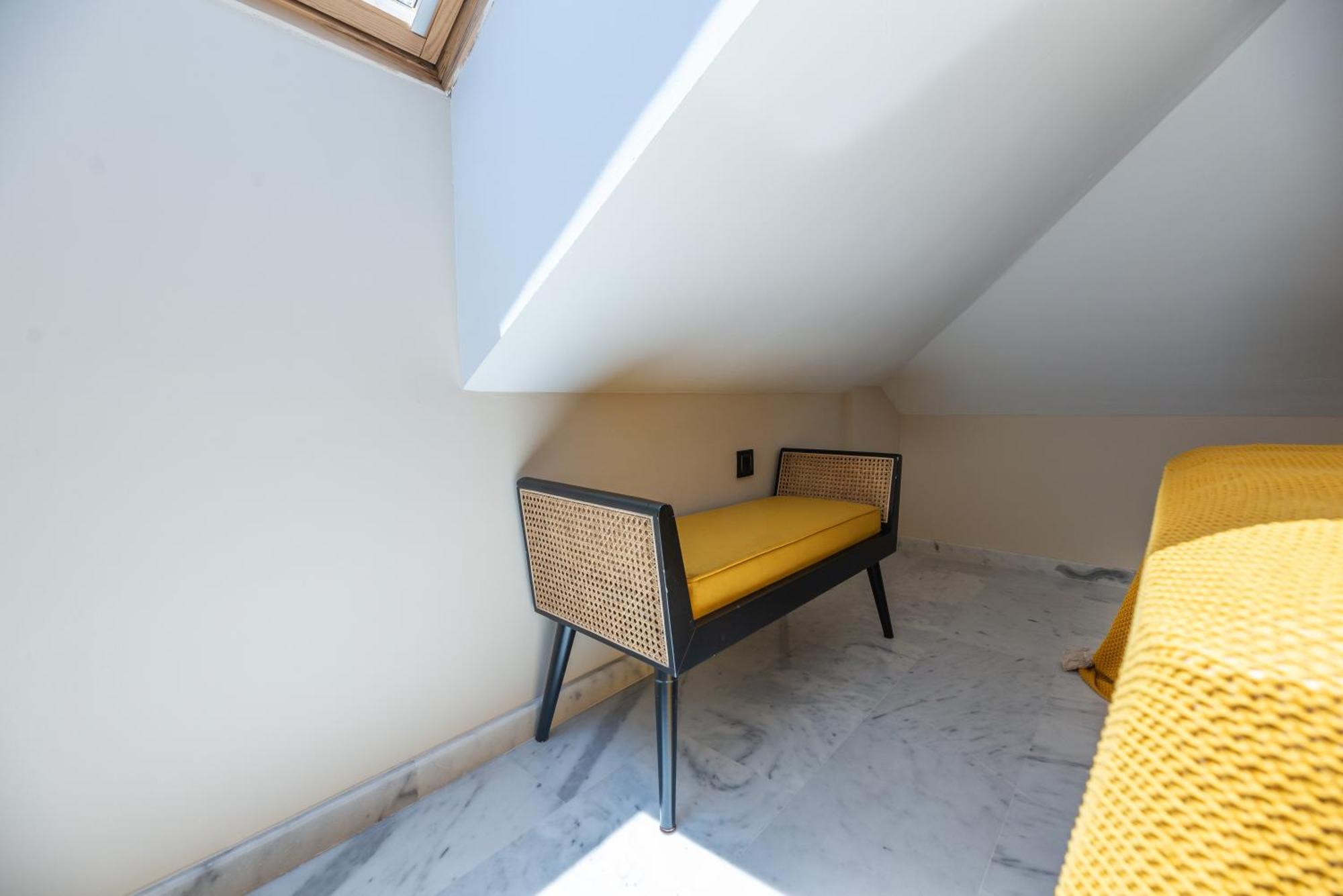 Luxury 4bdr Penthouse With Sea Views Apartment *