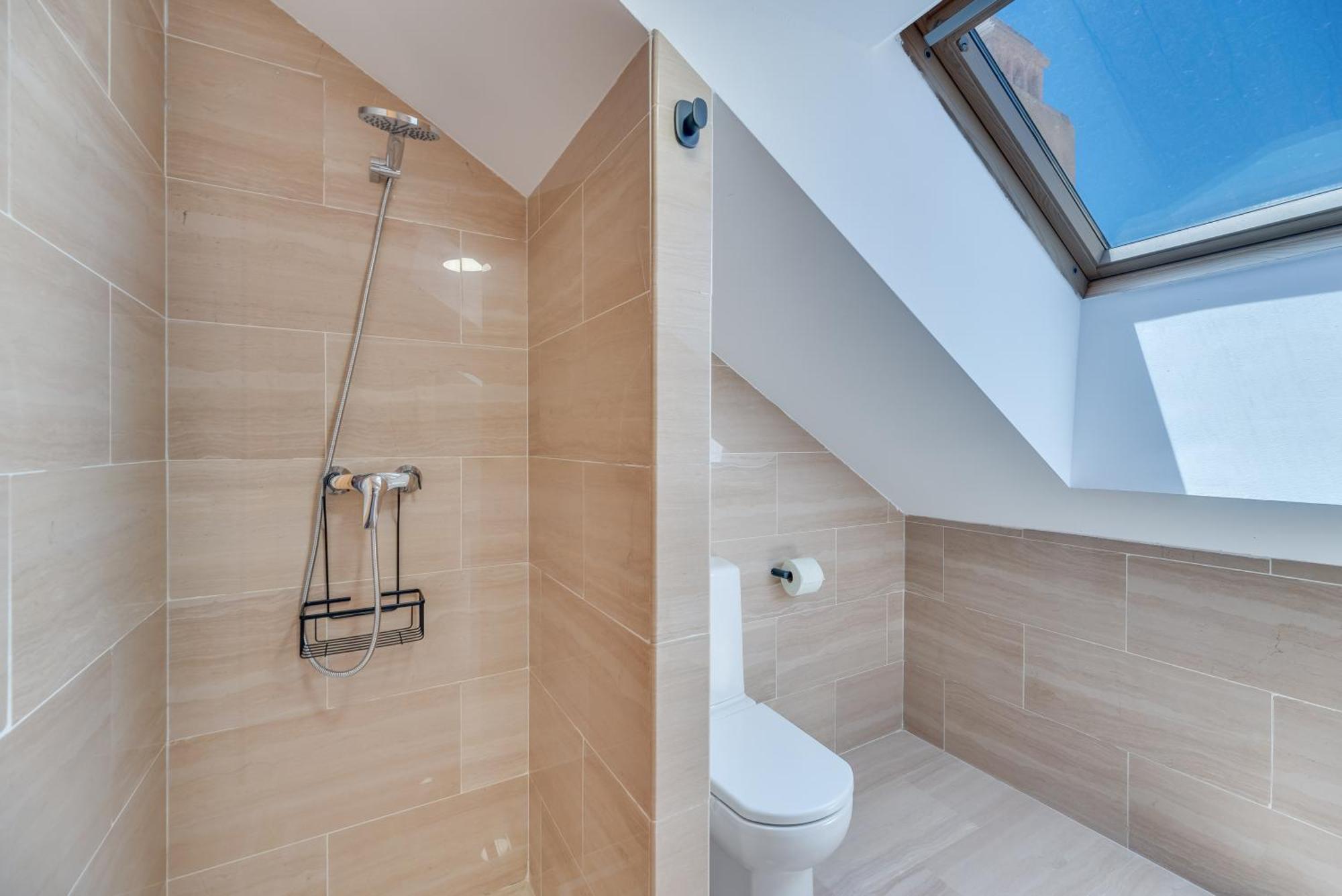 Luxury 4bdr Penthouse With Sea Views